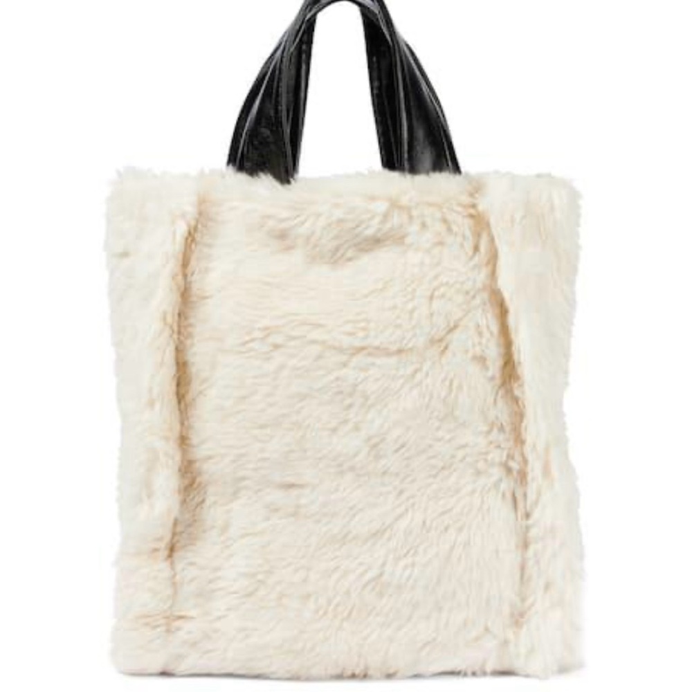 Stand Studio Womens Sherpa Faux Fur Snap Closure Tote Bag Off White Strap NWT
